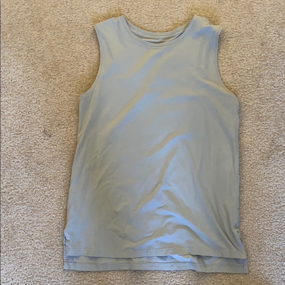 Lululemon tank